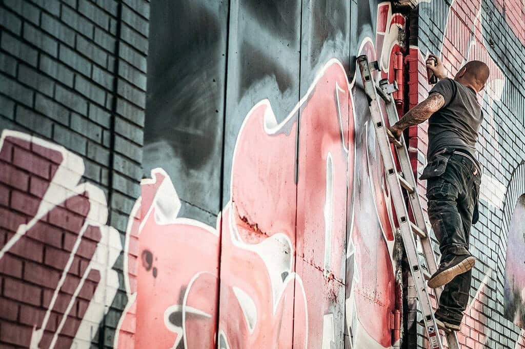 Limpieza de graffitis y cristales Madriten