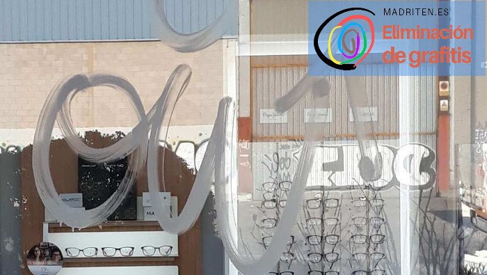 PROCESO DE ELIMINACIÓN DE GRAFFITIS SOBRE CRISTAL
